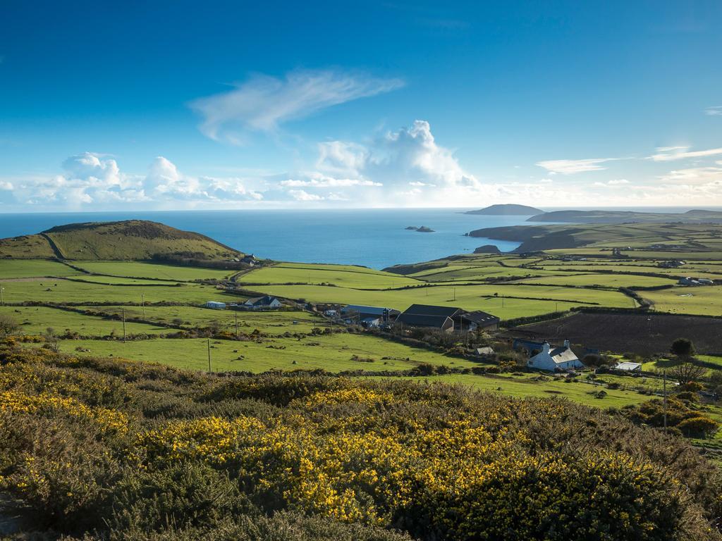 Rhiw 2 Bryn Tirion Villa Bagian luar foto